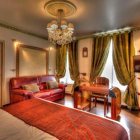 Hotel The Originals Boutique, Aultia,